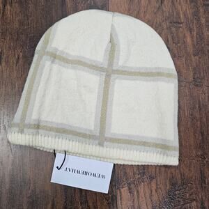 WE WORE WHAT beanie One Size Cream NEW